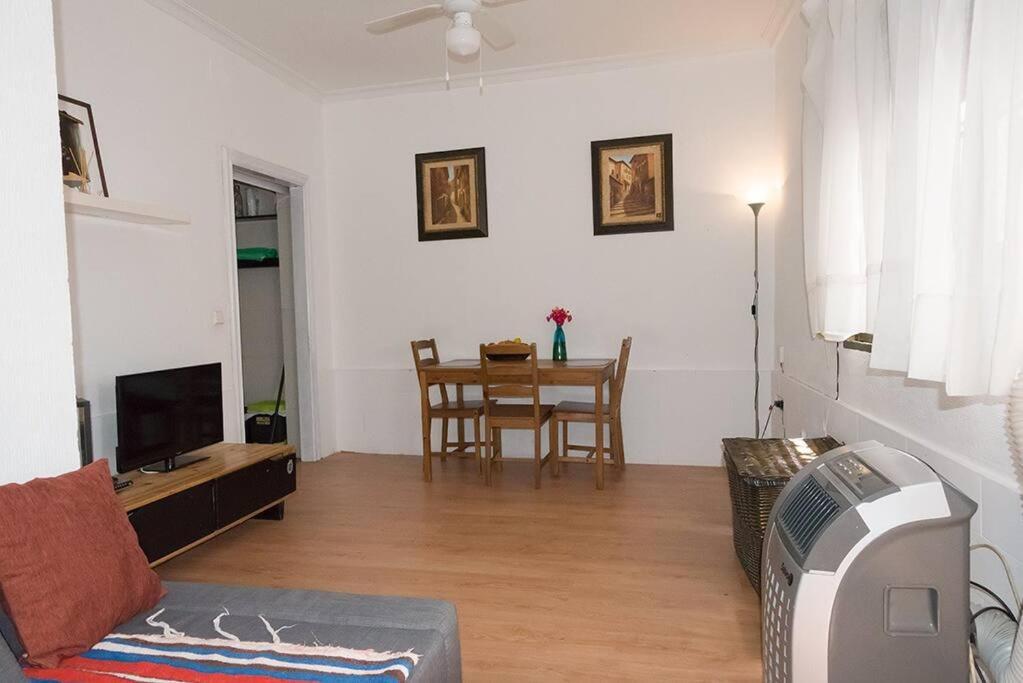 The Oasis One Spacious Apartment In Sevilla Esterno foto