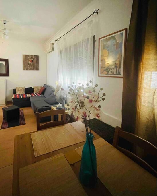 The Oasis One Spacious Apartment In Sevilla Esterno foto